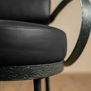 Hammerfell Iron Stool