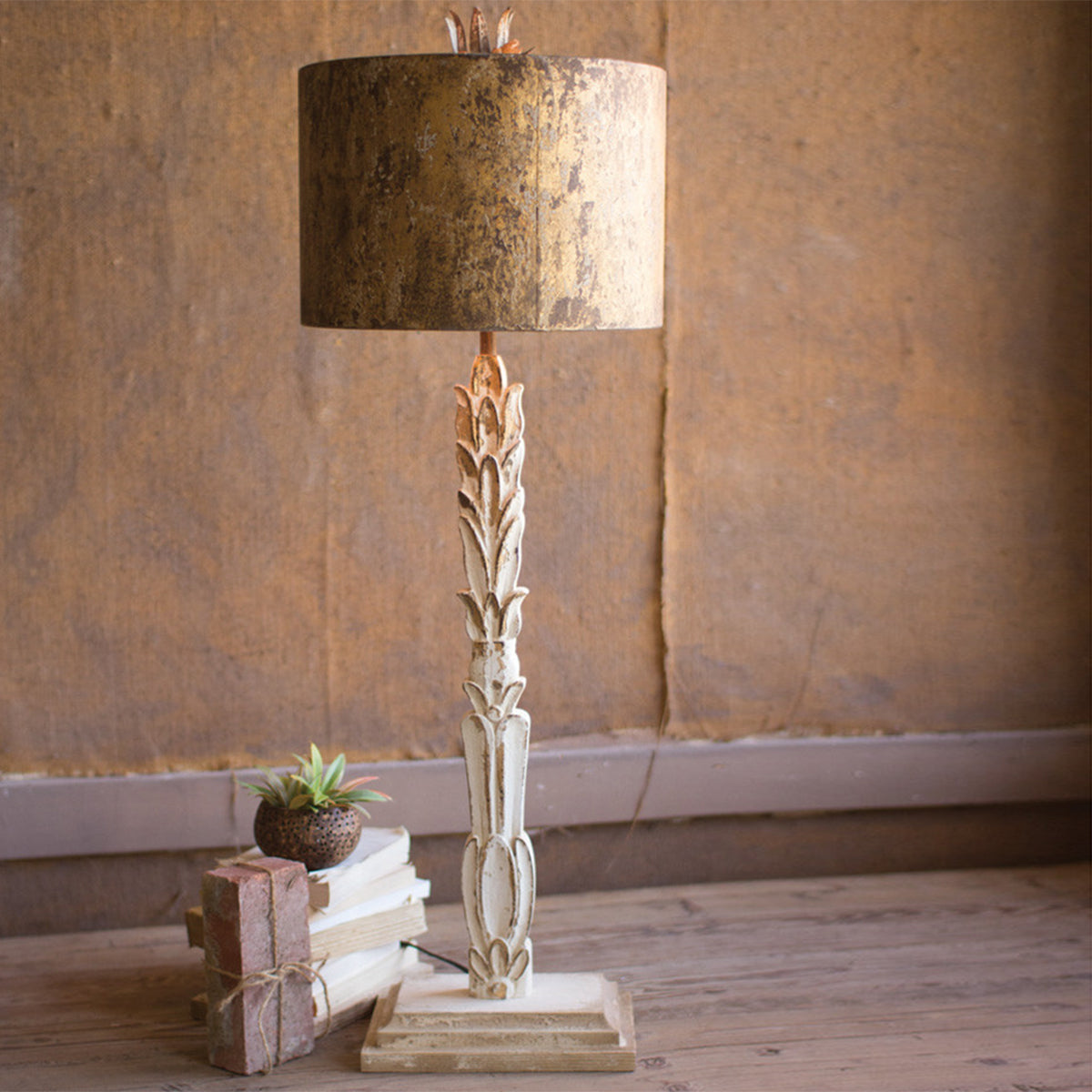 Chateau Scroll Table Lamp