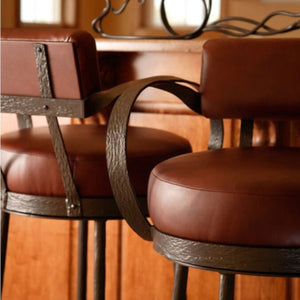 Hammerfell Iron Stool