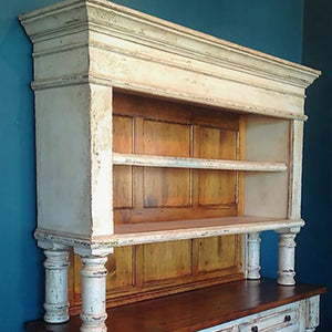 Wilmont Hutch w/ Shelves