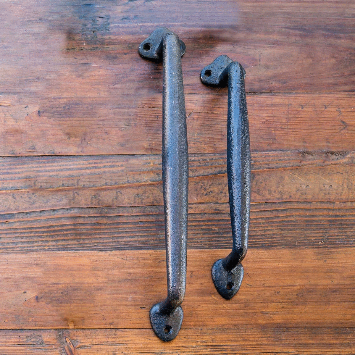 Handles, Pulls &amp; Knobs