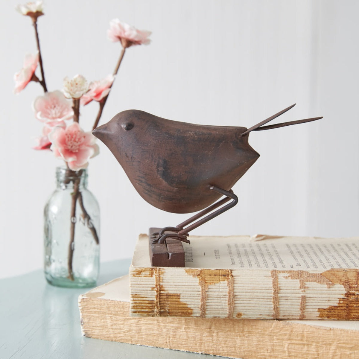 Songbird Shelf Sitter - Perched