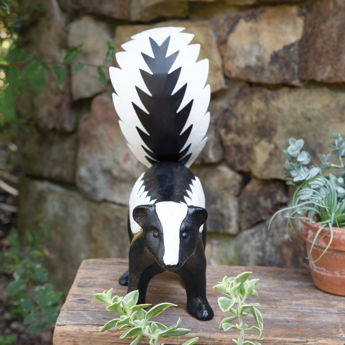 Garden Mischief Skunk