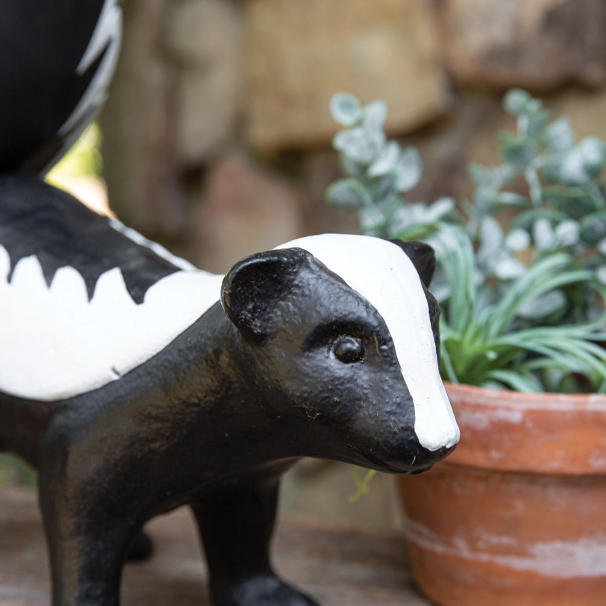 Garden Mischief Skunk