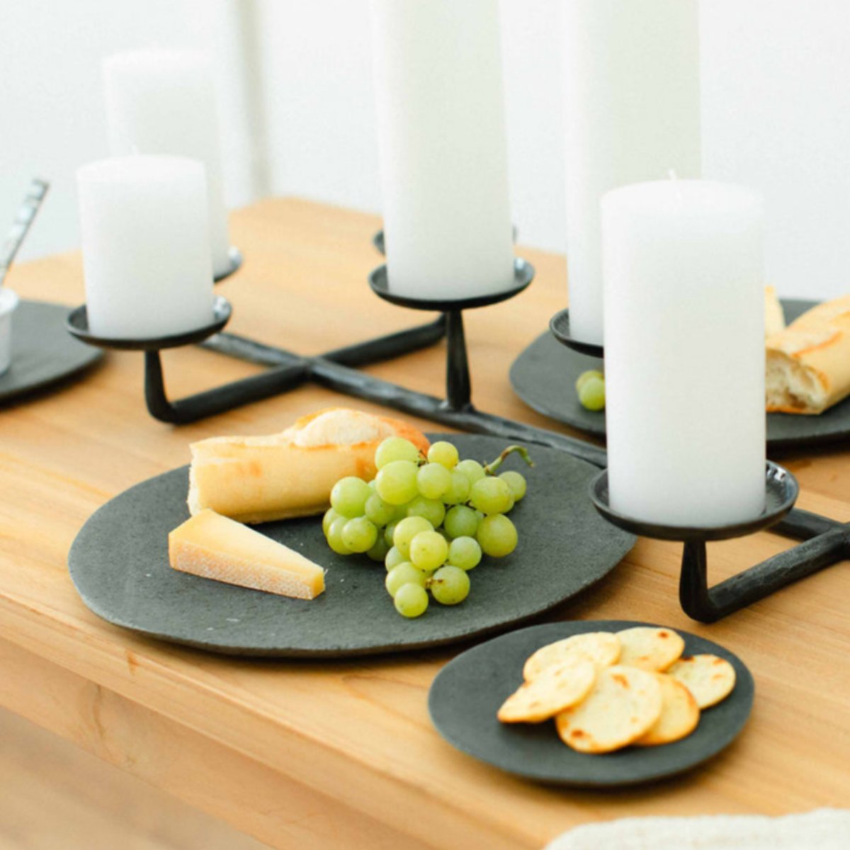 Riverstone Plate 11.8"