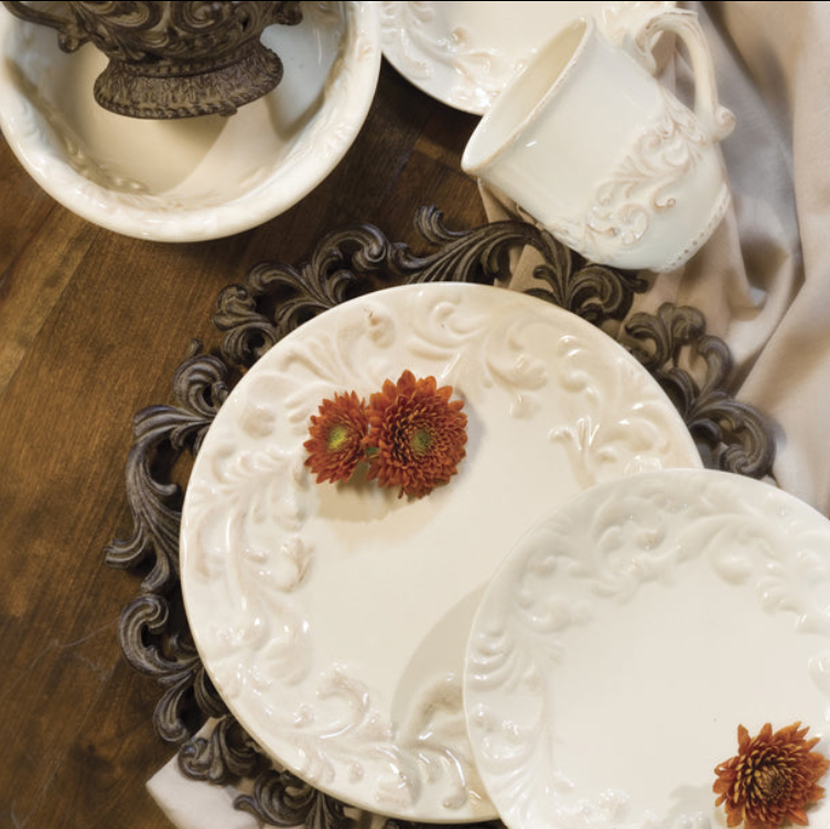 Acanthus 20-Piece Dinnerware Set