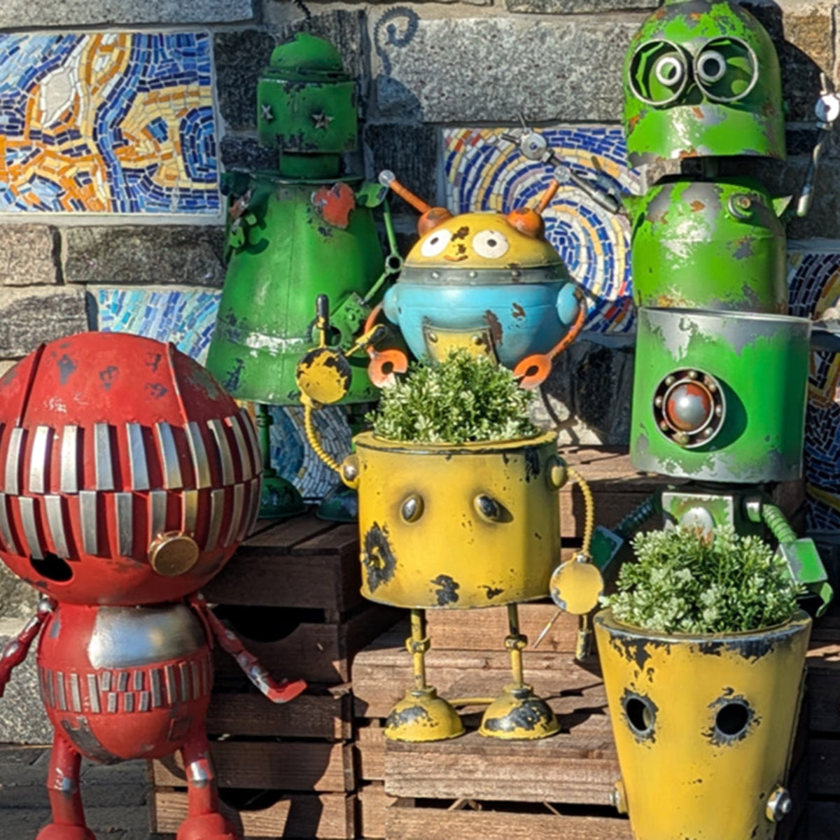 robot seed planter AuroraByte, Metal Robot Planter