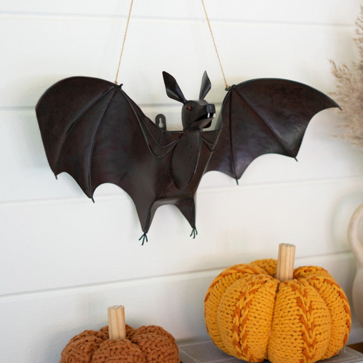 Metal Bat Door Hanger