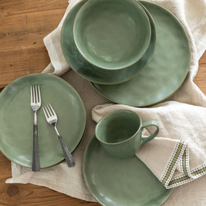 Laurel Stoneware Dinner Plates