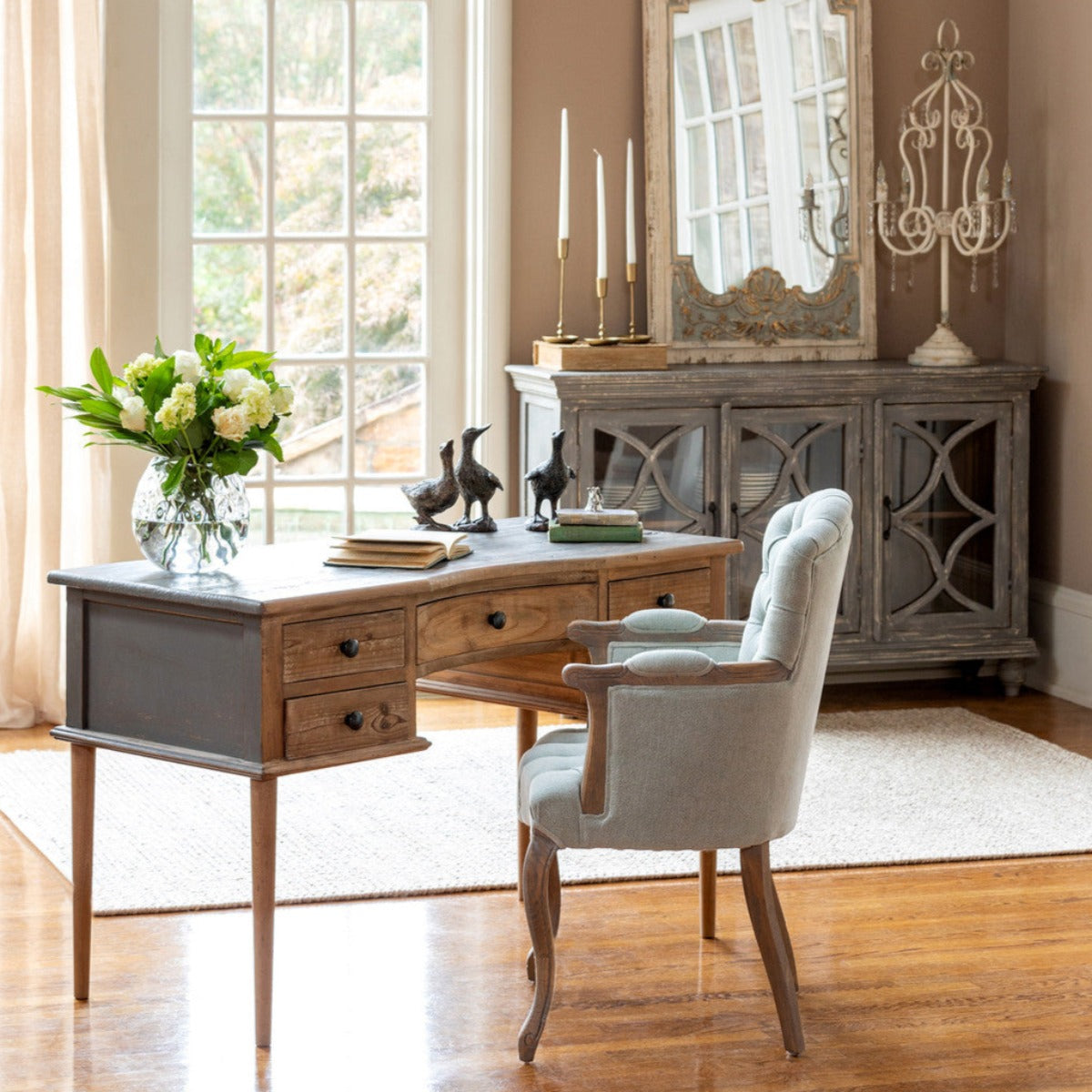Julia Vanity Table