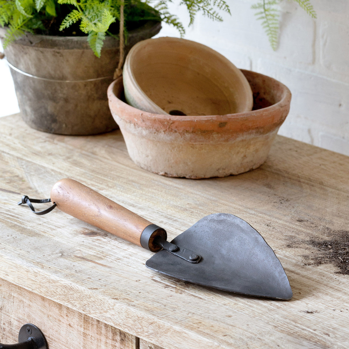 dutch garden trowel Stylish Forged Iron Gardening Trowel | Essential Tool for Every Gardener