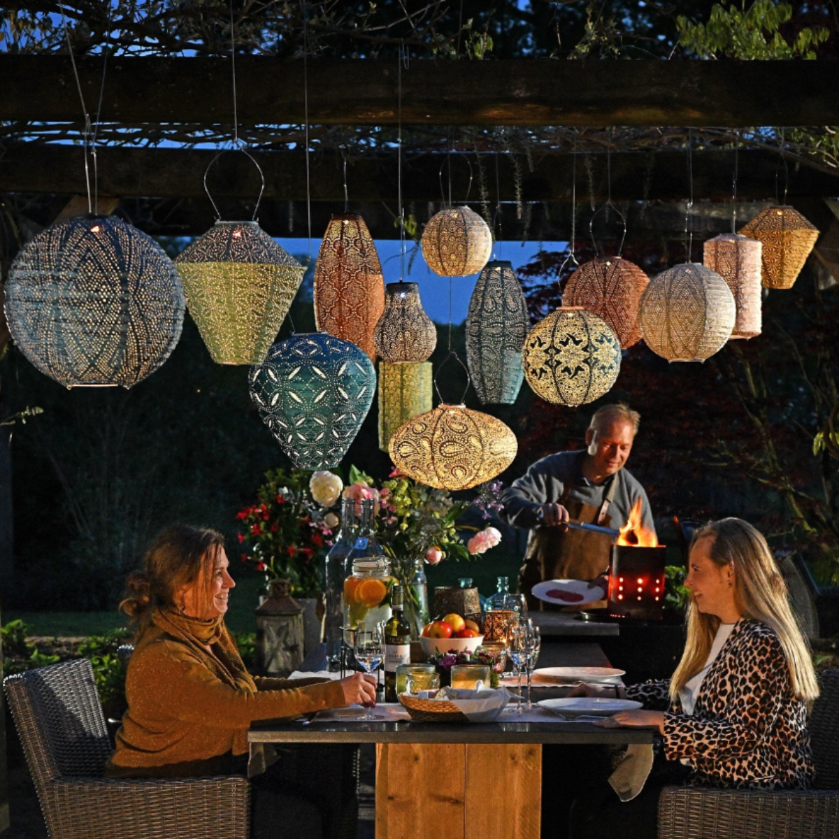 Long Oval Bazaar Lantern - Pink