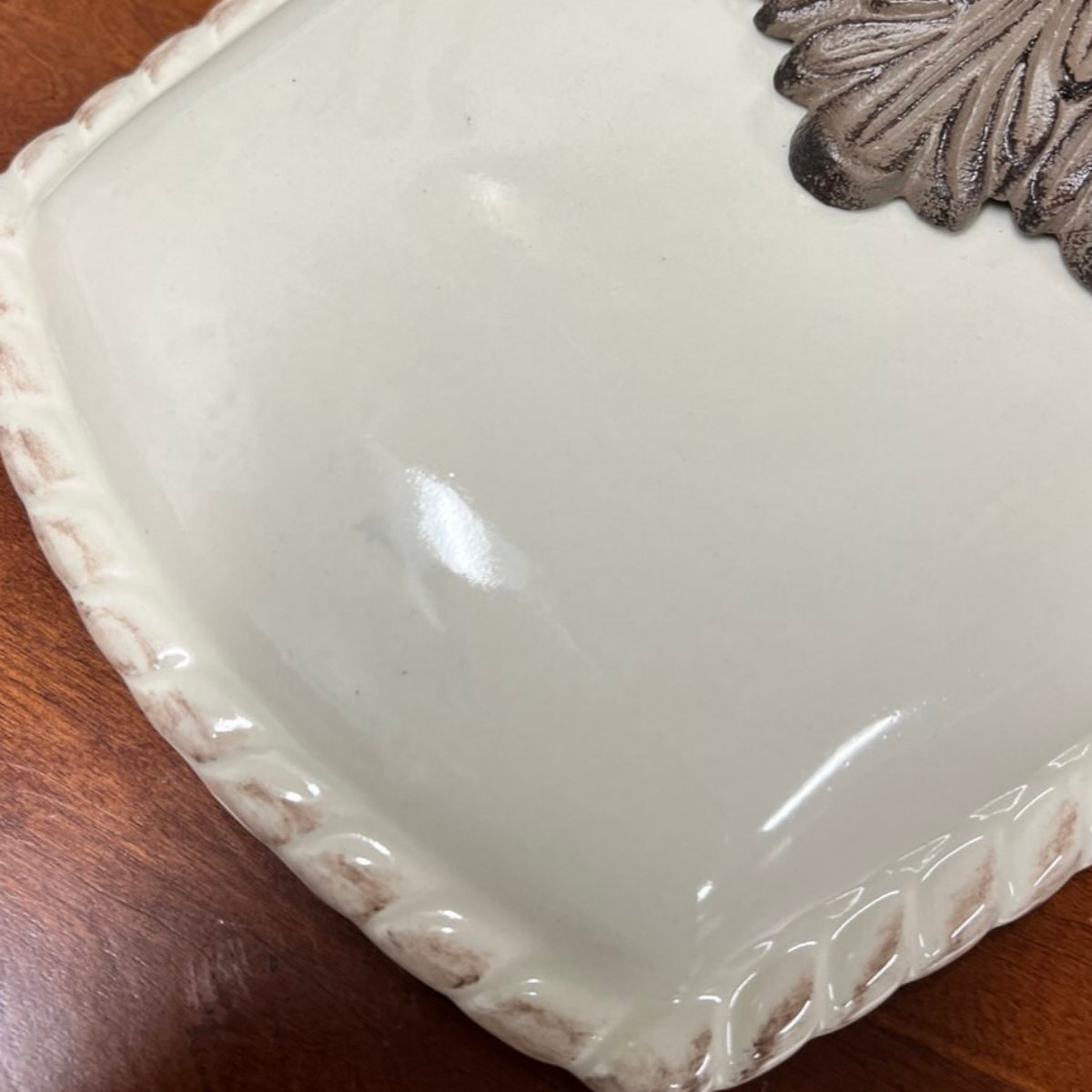 Acanthus Bread Box (imperfect)