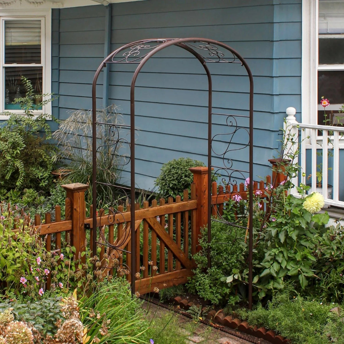 Italia Wrought Iron Arbor