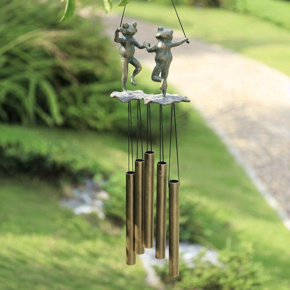 Meadow Dancing Frogs Wind Chime