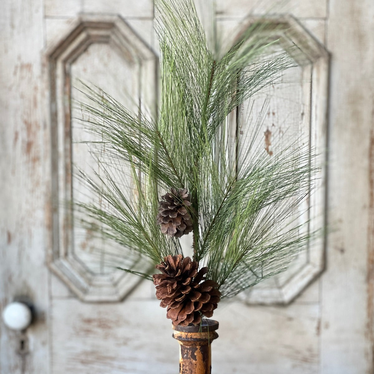 Long Needle Pine Garland with Cone Default