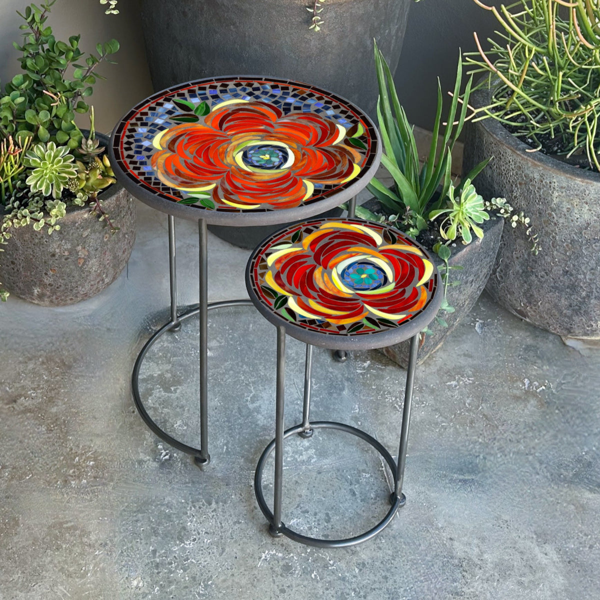 Zinnia Mosaic Round Nesting Tables