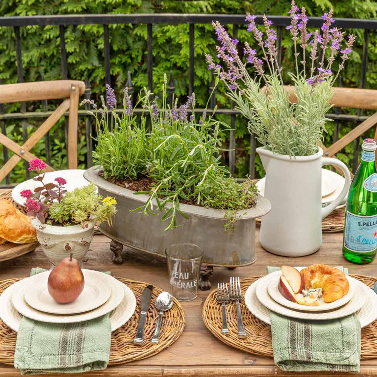 Willow Placemat-Iron Accents