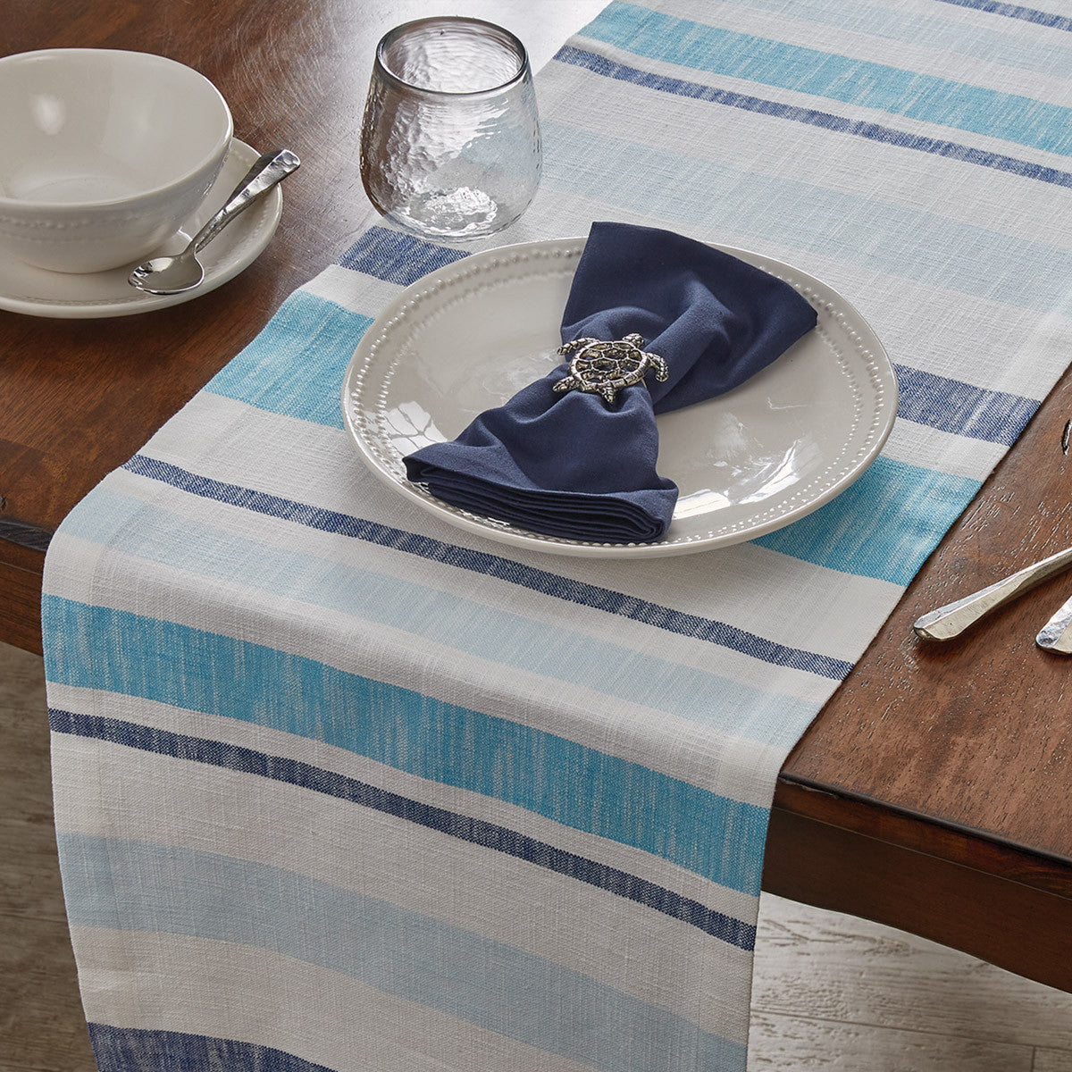 Waterfront Retreat Table Linens