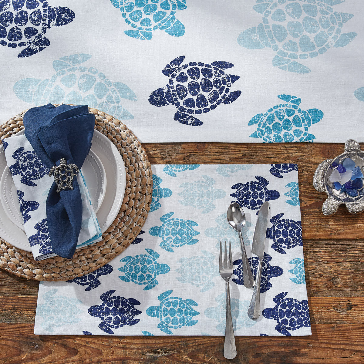 Waterfront Retreat Table Linens