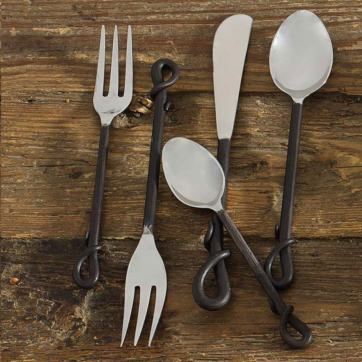 Forged Twist Flatware (5-Pc)-Iron Accents