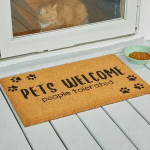 Pets Welcome Doormat