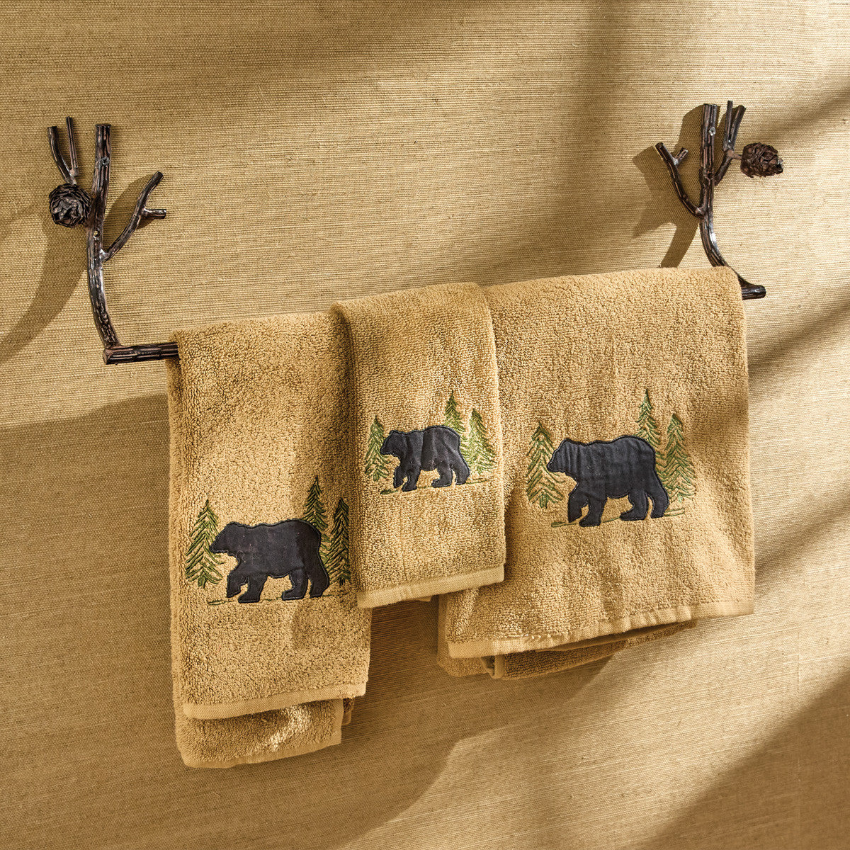 Tall Pine Towel Bar - 24"