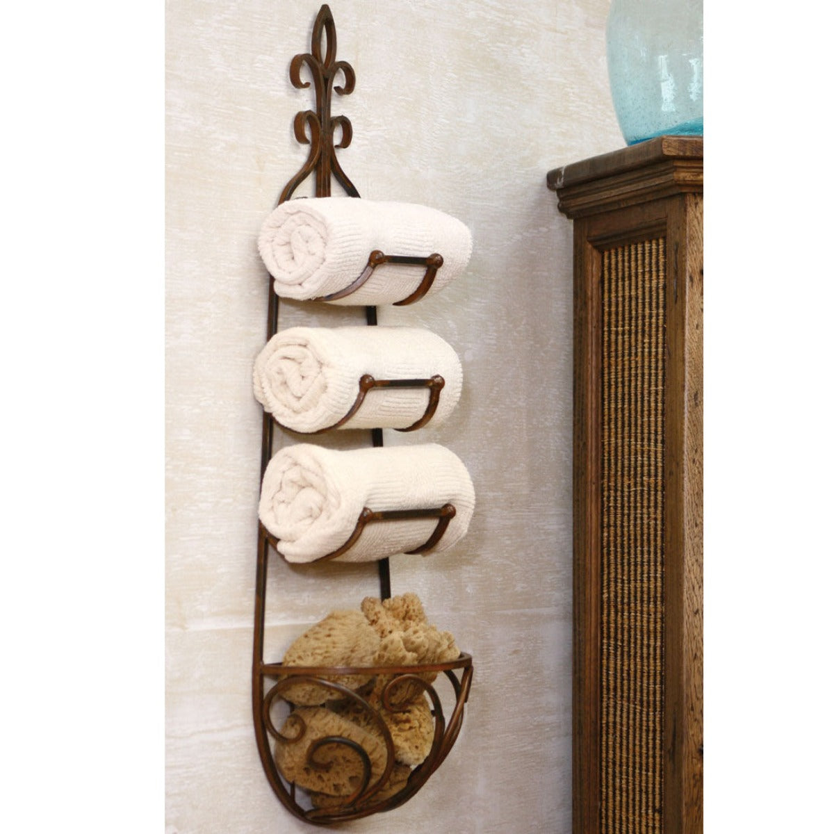 How to Hang Baskets on Towel Rack: Easy DIY Storage Hacks