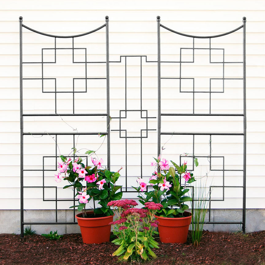 Geometric Trellis Set-Iron Accents