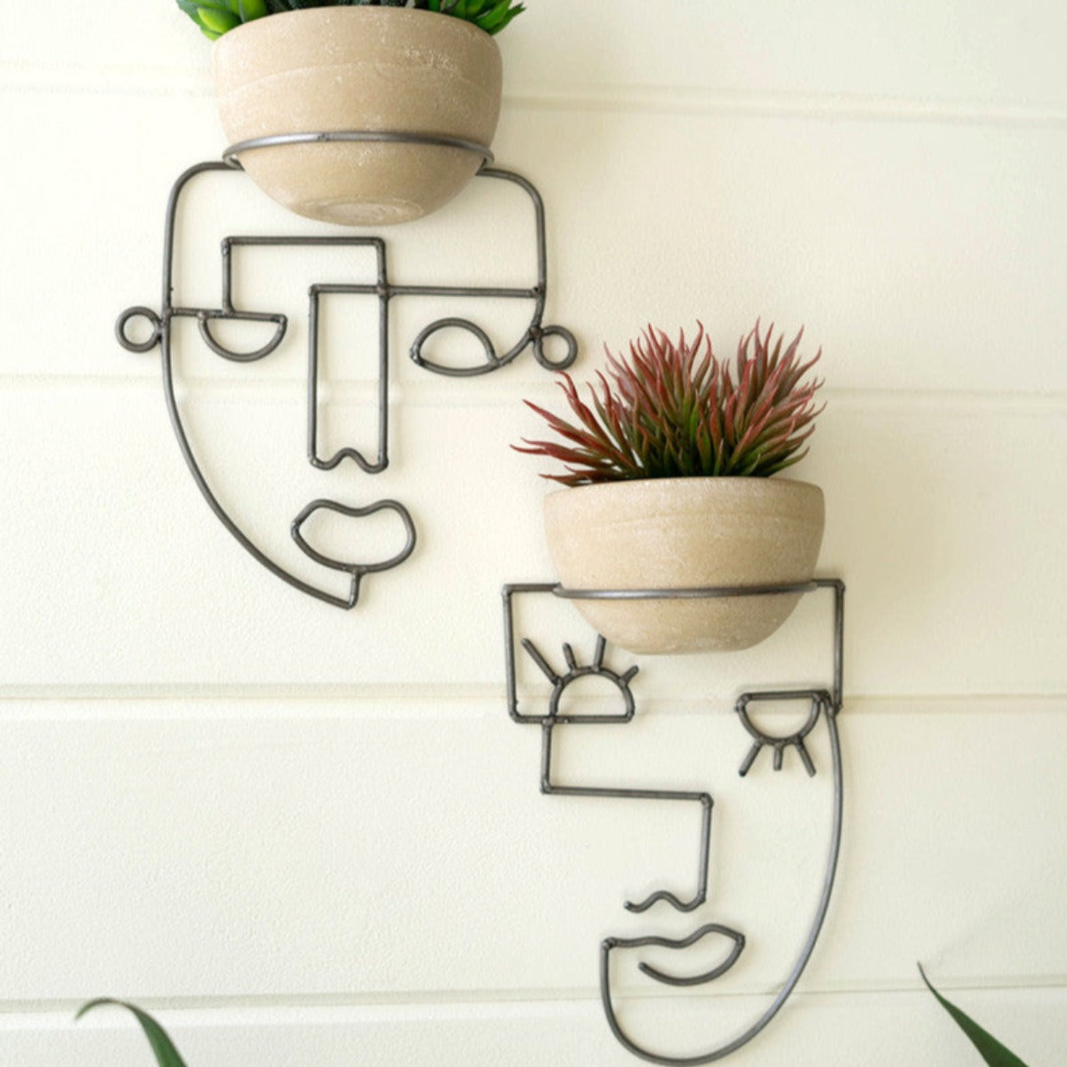 Face to Face Wall Planters