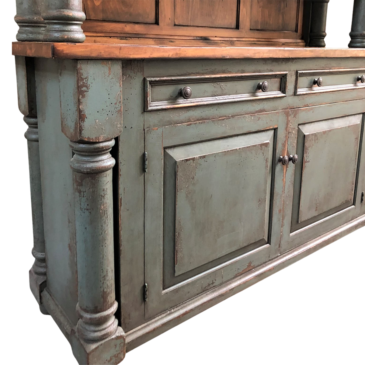 Wilmont Credenza w/ Hutch