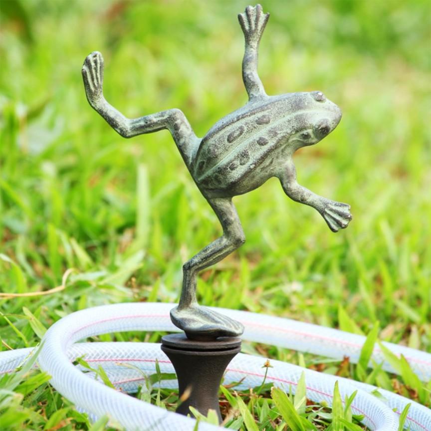 Dancing Frog Hose Guard-Garden | Iron Accents