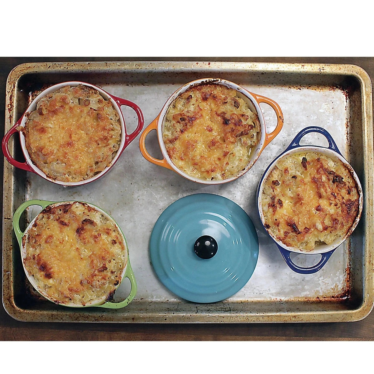 Cheerful Homestead Mini Bakers