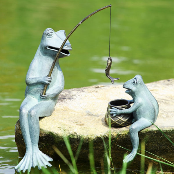 YIJU Comical Fishing Frog Figurines Decorative Craft Frog Fisherman Small  Statues Sculpture for Garden Pool Decor Ornaments Gift