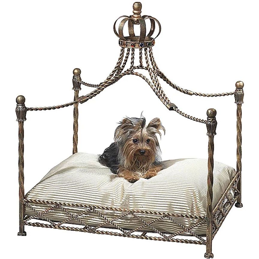 Royal Pet Canopy Bed